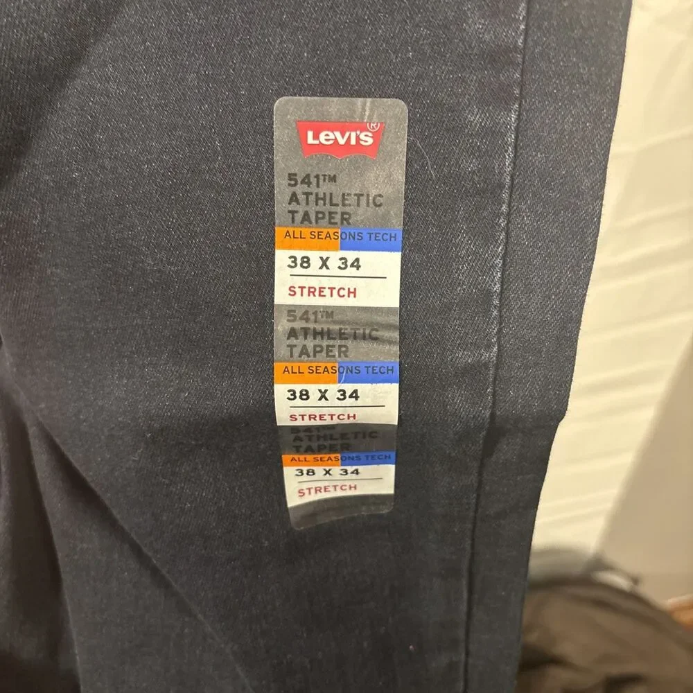 NWT Levi’s Performance 541 Athletic Taper All Season Tech Stretch Jean Men 38x34